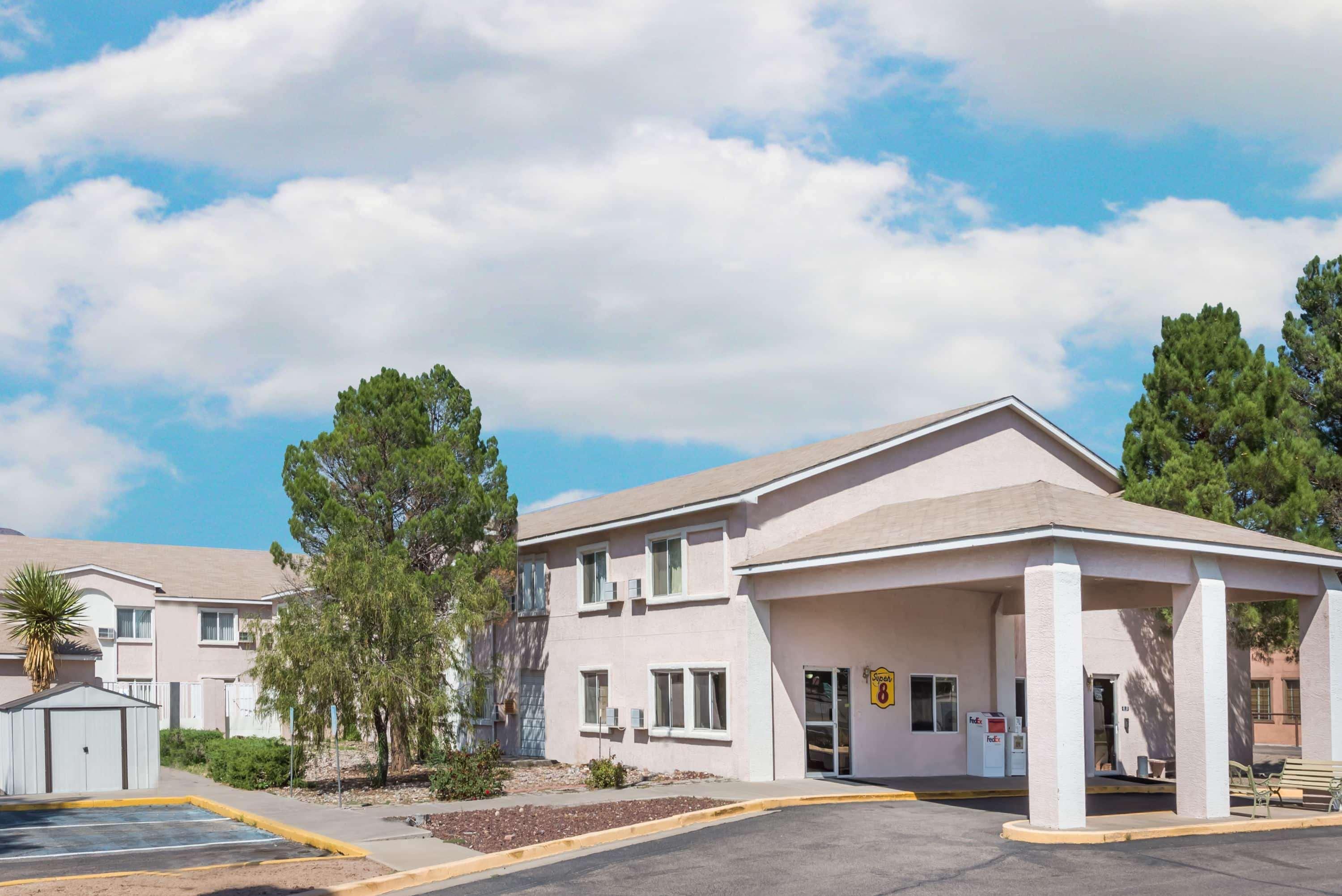 Super 8 By Wyndham Socorro Motel Eksteriør bilde